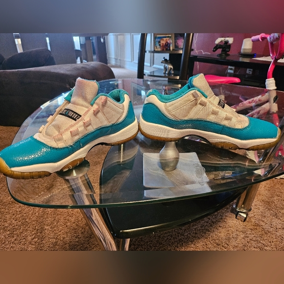 Air jordan 11 5.5 - Picture 5 of 8